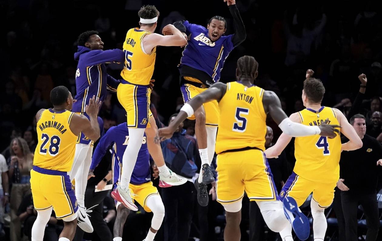 雷竞技官方网站洛杉矶湖人发布备战花絮，今夜绝杀压哨，葡超任务艰巨，心理建设被强调的简单介绍