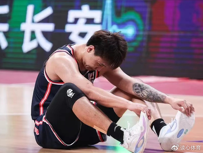 雷竞技CSGO欧篮联倒计时；广东宏远赛前调整名单；细节引发关注；悬念犹存；年轻球员得到机会的简单介绍