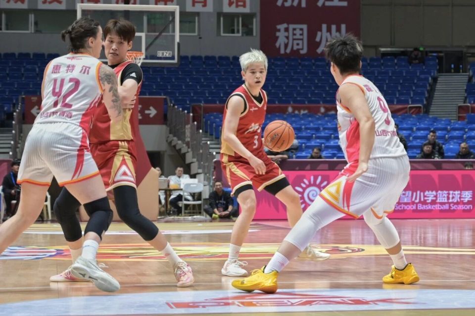 关于浙江稠州复出首秀备战亚冠浙江稠州加时末段战术微调，网友：广东宏远外线爆发备战CBA季后赛的信息